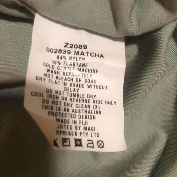 Kookai Matcha Cruise Crop Top Size 1 (Aus 6-8) Fitted Silhouette Made In Fiji - Picture 6 of 7